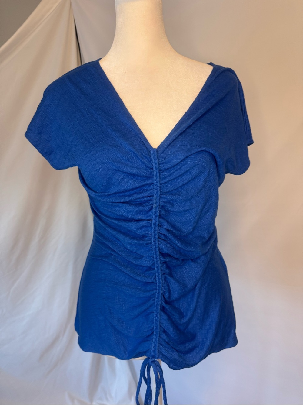 Max Studio Cobalt Blue Ruched V-Neck Short Sleeve Top, Tie & Slight Crop Front